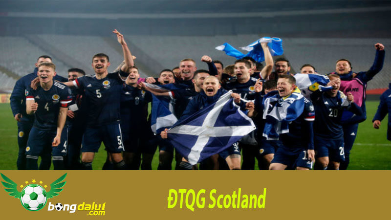 Đội nhà Scotland